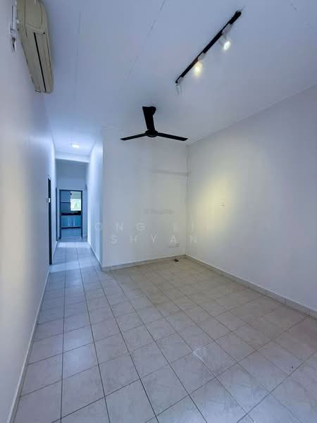 2-storey Terraced House for Sale in Bandar Seri Alam (Masai) - Ong Lih Shyan - Corridor - PropertyGuru.com.my