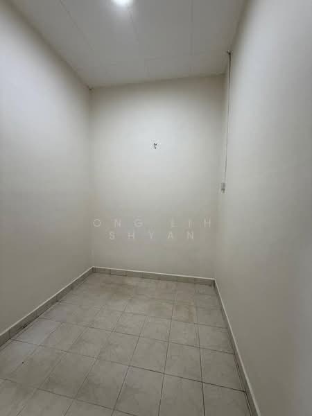2-storey Terraced House for Sale in Bandar Seri Alam (Masai) - Ong Lih Shyan - Interior - PropertyGuru.com.my