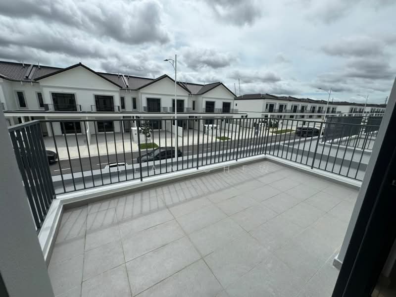 Cluster House for Sale in Eco Botanic (Iskandar Puteri (Nusajaya)) - Alan Chew - Balcony - PropertyGuru.com.my