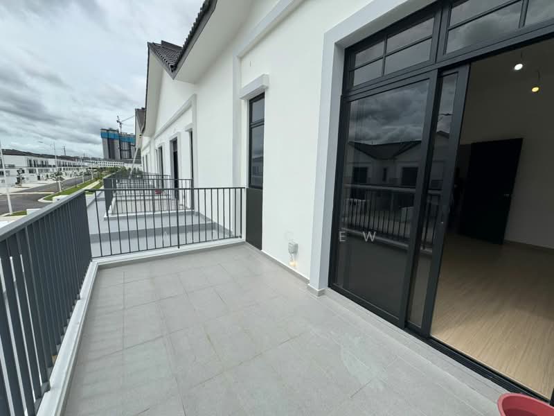 Cluster House for Sale in Eco Botanic (Iskandar Puteri (Nusajaya)) - Alan Chew - Balcony - PropertyGuru.com.my