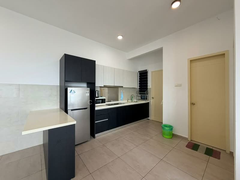Servis Apartment untuk Dijual di Atlantis Residences (Pangsapuri Atlantis Kota Syahbandar) - Sinclair Tan - Kitchen - PropertyGuru.com.my