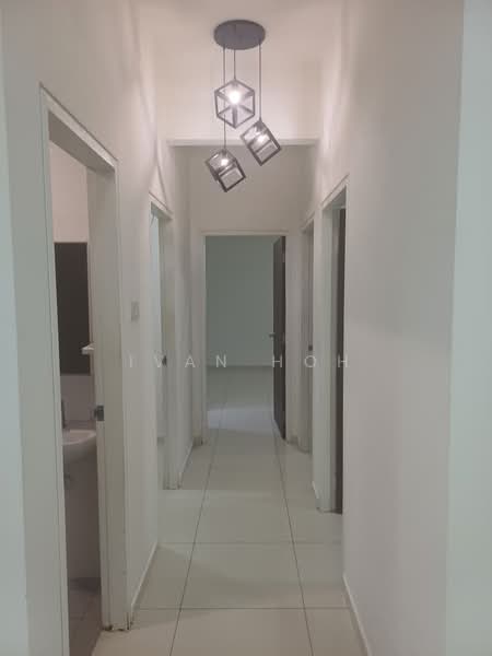 Servis Apartment untuk Disewa di Seasons Garden Residences - Ivan Hoh - Corridor - PropertyGuru.com.my