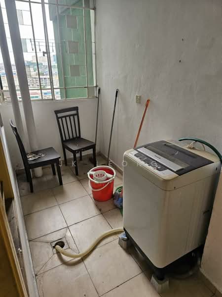 Kondominium untuk Disewa di Kepong Sentral Condominium - JK Leong - Balcony - PropertyGuru.com.my