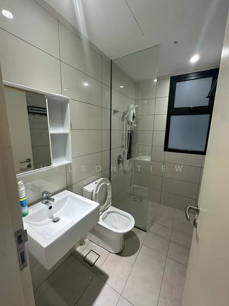 Servis Apartment untuk Disewa di Duta Park Residences - Nelson Tiew - Bathroom - PropertyGuru.com.my