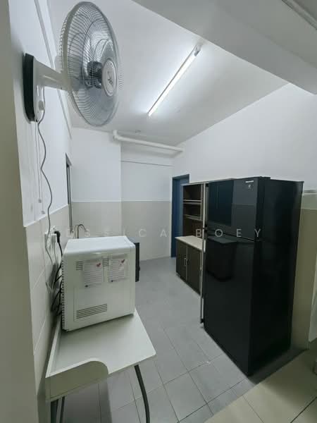 Service Residence for Sale at SuriaMas Suites - Jessica Boey - Kitchen - PropertyGuru.com.my