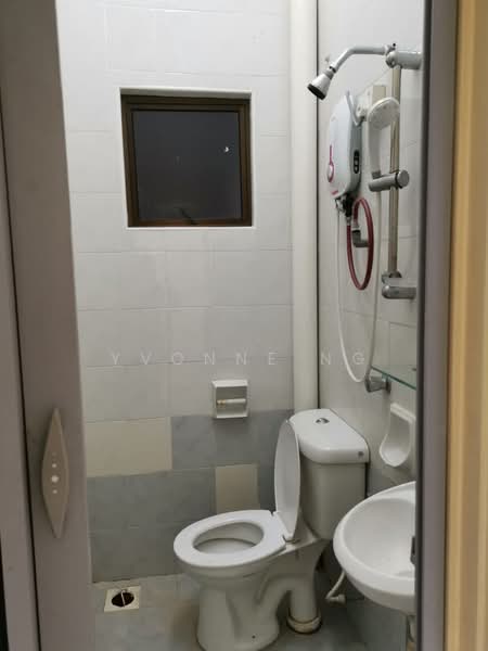 1-storey Terraced House for Rent in Taman Seri Austin (Tebrau) - Yvonne Ng - Bathroom - PropertyGuru.com.my