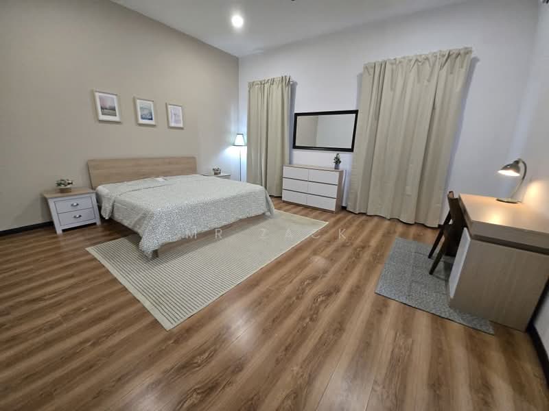 Rumah Berkembar untuk Dijual di Taman Tropika (Bangi) - Mr Zack - Bedroom - PropertyGuru.com.my