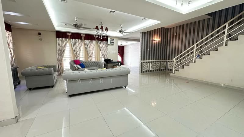 Semi-Detached House for Sale in Taman Jelok Impian (Kajang) - Fazri Omar - Living Room - PropertyGuru.com.my