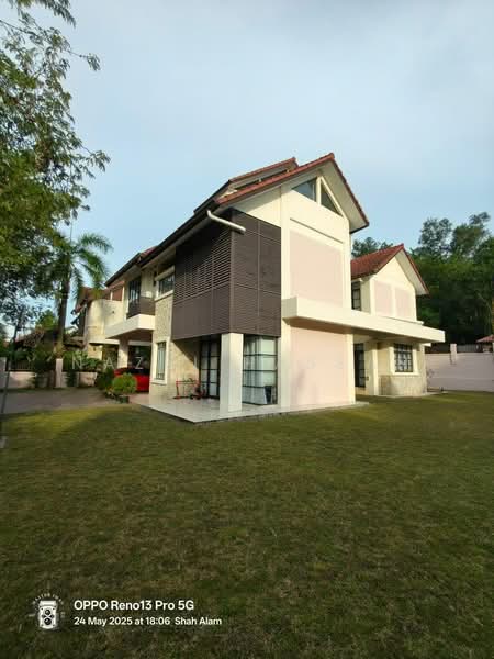 Bungalow for Sale in Bukit Jelutong (Shah Alam) - Nazri Hassan - Exterior - PropertyGuru.com.my