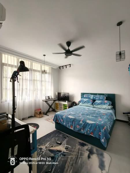 Bungalow for Sale in Bukit Jelutong (Shah Alam) - Nazri Hassan - Bedroom - PropertyGuru.com.my