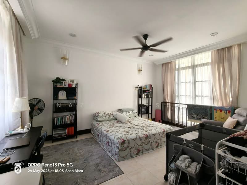 Bungalow for Sale in Bukit Jelutong (Shah Alam) - Nazri Hassan - Bedroom - PropertyGuru.com.my