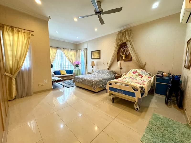 Bungalow for Sale in Bukit Jelutong (Shah Alam) - Nazri Hassan - Bedroom - PropertyGuru.com.my
