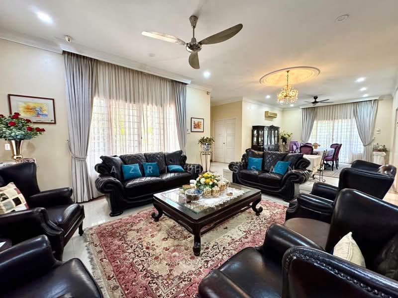 Bungalow for Sale in Bukit Jelutong (Shah Alam) - Nazri Hassan - Living Room - PropertyGuru.com.my