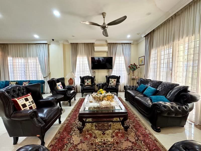 Bungalow for Sale in Bukit Jelutong (Shah Alam) - Nazri Hassan - Living Room - PropertyGuru.com.my