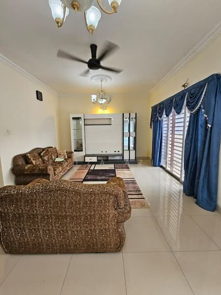 Rumah Teres 2 Tingkat untuk Dijual di Seremban (Negeri Sembilan) - Faiza Aziz - Living Room - PropertyGuru.com.my