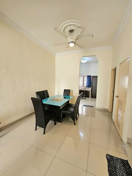Rumah Teres 2 Tingkat untuk Dijual di Seremban (Negeri Sembilan) - Faiza Aziz - Dining Room - PropertyGuru.com.my