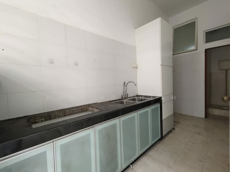 Rumah Berkembar untuk Disewa di Iskandar Puteri (Nusajaya) (Johor) - Hung Hoi Heah - Kitchen - PropertyGuru.com.my