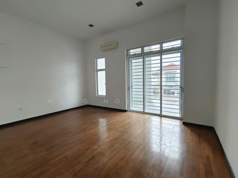 Rumah Berkembar untuk Disewa di Iskandar Puteri (Nusajaya) (Johor) - Hung Hoi Heah - Living Room - PropertyGuru.com.my