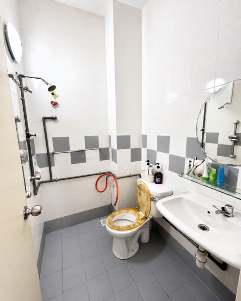2-storey Terraced House for Sale in Kota Kemuning (Shah Alam) - Jim Ling - Bathroom - PropertyGuru.com.my