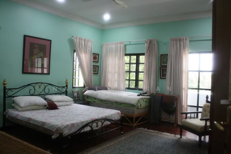 Bungalow for Sale in Shah Alam (Selangor) - Nazri Hassan - Bedroom - PropertyGuru.com.my