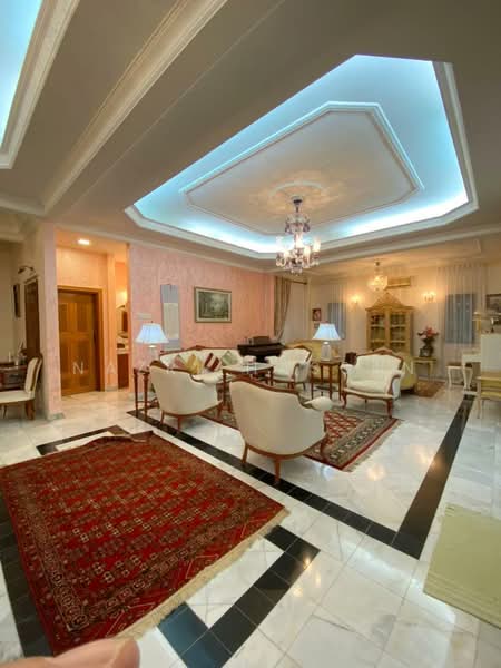 Bungalow for Sale in Shah Alam (Selangor) - Nazri Hassan - Living Room - PropertyGuru.com.my
