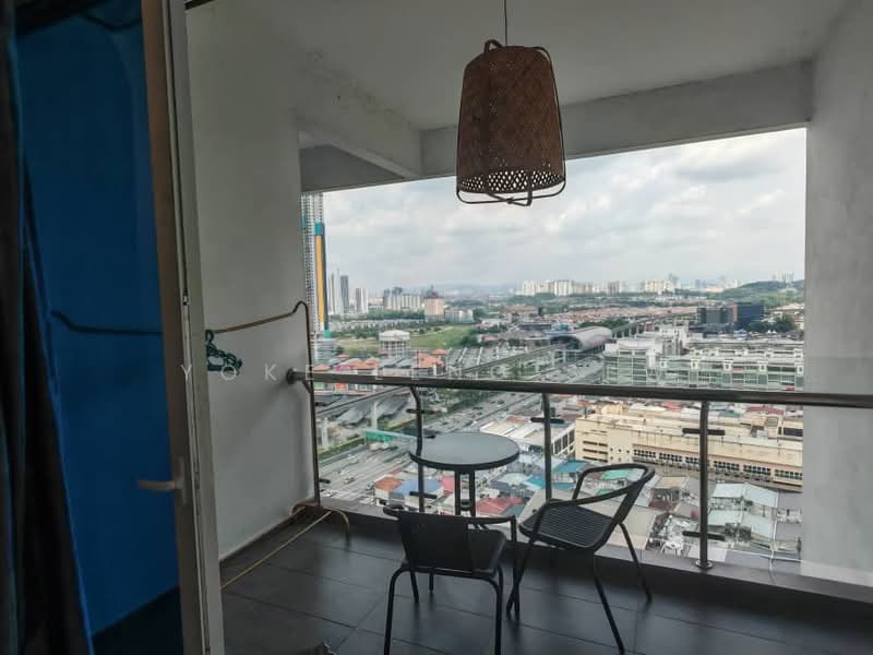 Servis Apartment untuk Dijual di Skypod Residence - Yoke Leng Sew - Balcony - PropertyGuru.com.my