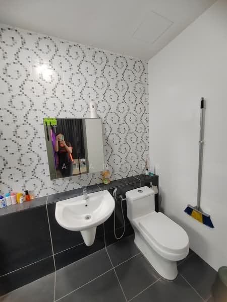 Service Residence for Sale at Citywoods - Alan Ler - Bathroom - PropertyGuru.com.my