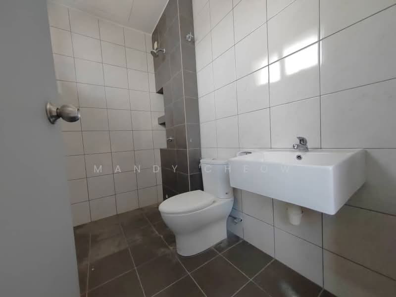 Rumah Teres untuk Disewa di Rawang (Selangor) - Mandy Cheow - Bathroom - PropertyGuru.com.my