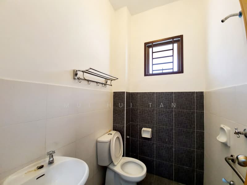 1-storey Terraced House for Sale in Iskandar Puteri (Nusajaya) (Johor) - Mui Hui Tan - Bathroom - PropertyGuru.com.my
