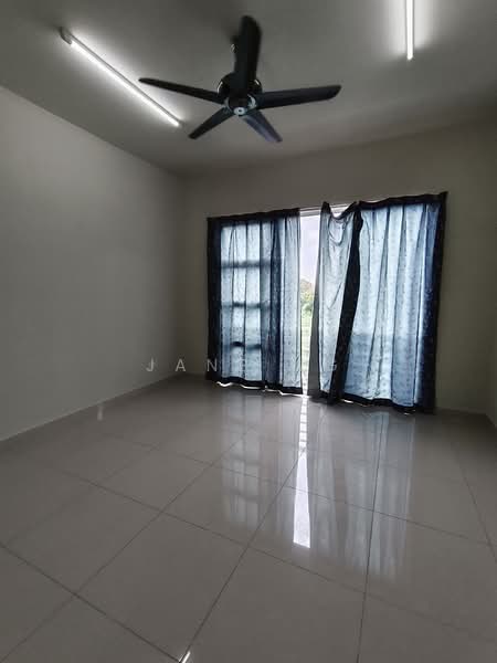 Rumah Teres 3 Tingkat untuk Dijual di Taman Aston (Bukit Mertajam) - Jane Ng - Living Room - PropertyGuru.com.my