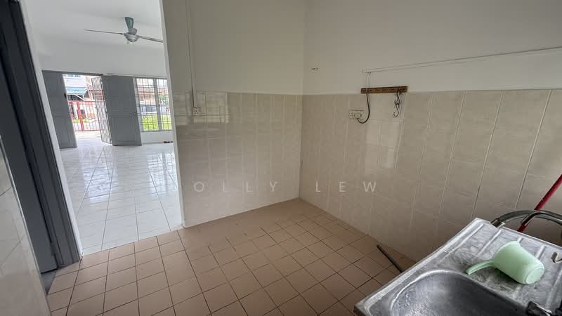 2-storey Terraced House for Rent in Bandar Mahkota Cheras (Cheras) - Polly Lew - Kitchen - PropertyGuru.com.my