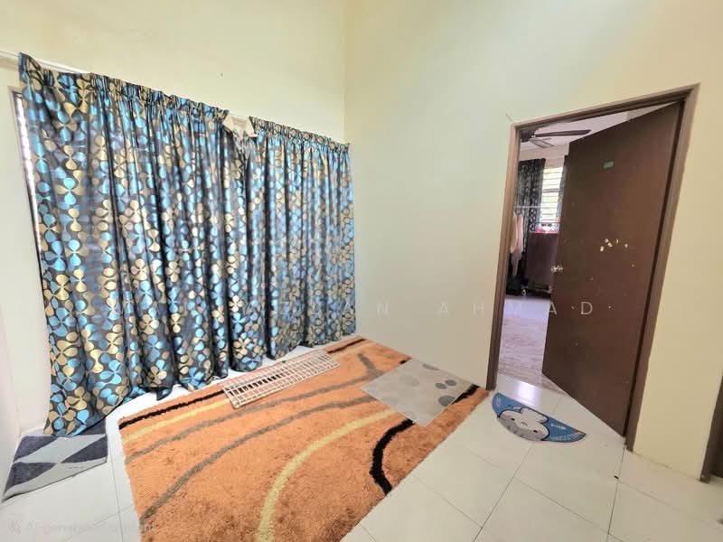 Rumah Teres 2 Tingkat untuk Dijual di Sungai Buloh (Selangor) - Wan Azlan Ahmad - PropertyGuru.com.my