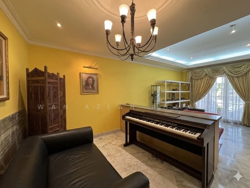 Condominium for Sale at Sri Alam Condominium - Wan Azlan Ahmad - Living Room - PropertyGuru.com.my