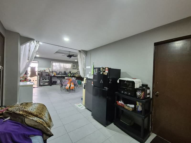 2-storey Terraced House for Sale in SS19 (Subang Jaya) - Keyn Aziz - Kitchen - PropertyGuru.com.my