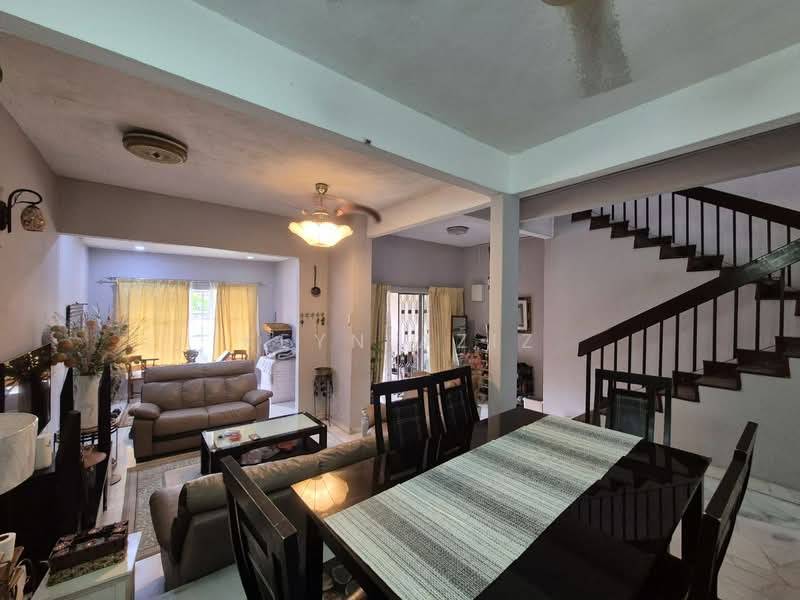 2-storey Terraced House for Sale in SS19 (Subang Jaya) - Keyn Aziz - Living Room - PropertyGuru.com.my