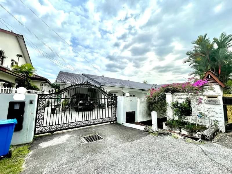 Rumah Banglo untuk Dijual di Shah Alam (Selangor) - WATIE MUHAMAD - Exterior - PropertyGuru.com.my