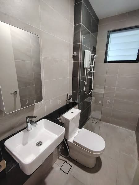 Service Residence for Rent at The Pulse Residence - Jeffrey Yap - Bathroom - PropertyGuru.com.my
