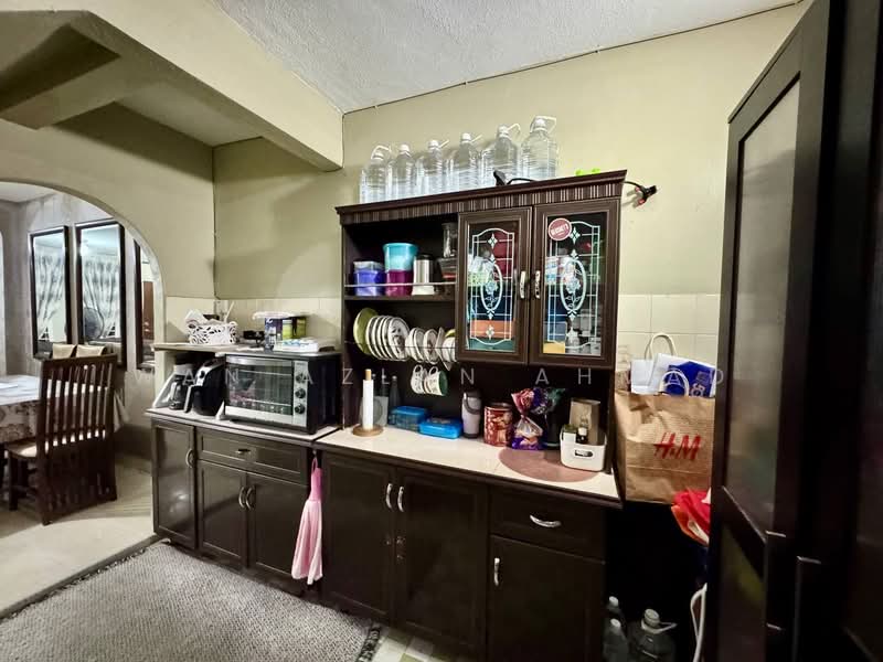 2-storey Terraced House for Sale in Seksyen 18 (Shah Alam) - Wan Azlan Ahmad - PropertyGuru.com.my