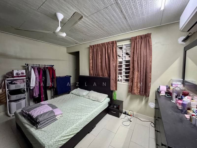 2-storey Terraced House for Sale in Seksyen 18 (Shah Alam) - Wan Azlan Ahmad - PropertyGuru.com.my