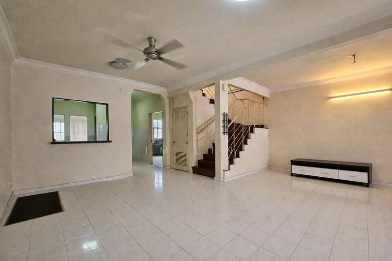 Rumah Teres 2 Tingkat untuk Dijual di Bukit Rimau (Shah Alam) - Jim Ling - Living Room - PropertyGuru.com.my