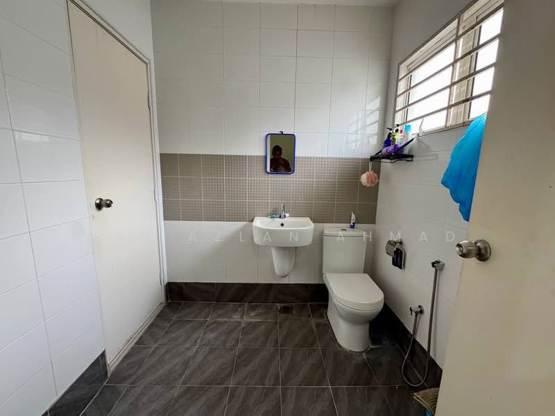 Rumah Teres 2 Tingkat untuk Dijual di Shah Alam (Selangor) - Wan Azlan Ahmad - PropertyGuru.com.my