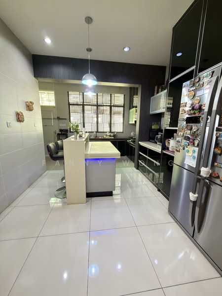 Rumah Teres 3 Tingkat untuk Dijual di Taman Bukit Jambul (Bukit Jambul) - Fanny Wong - Kitchen - PropertyGuru.com.my