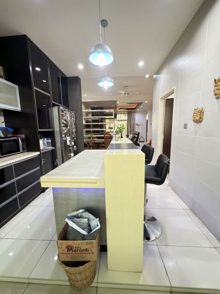 Rumah Teres 3 Tingkat untuk Dijual di Taman Bukit Jambul (Bukit Jambul) - Fanny Wong - Kitchen - PropertyGuru.com.my