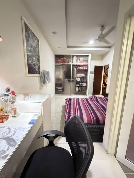 Rumah Teres 3 Tingkat untuk Dijual di Taman Bukit Jambul (Bukit Jambul) - Fanny Wong - Bedroom - PropertyGuru.com.my