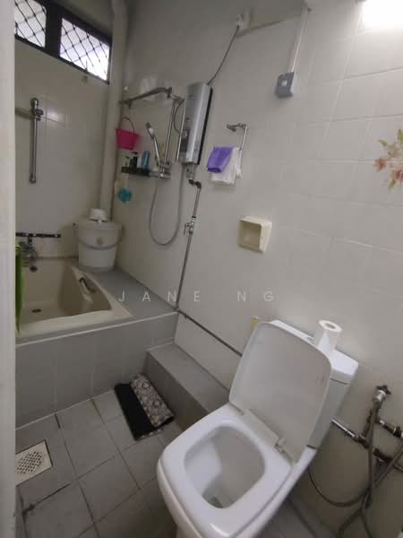 1-storey Terraced House for Sale in Taman Desa Murni (Butterworth) - Jane Ng - Bathroom - PropertyGuru.com.my