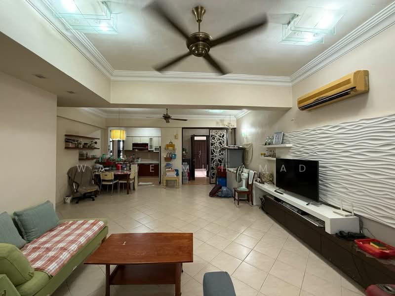 Kondominium untuk Dijual di Sri Lojing Condominiums - WATIE MUHAMAD - Living Room - PropertyGuru.com.my
