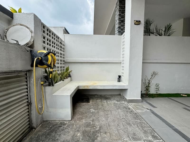 Rumah Teres 2 Tingkat untuk Dijual di Shah Alam (Selangor) - Zuraina Rajudin - Exterior - PropertyGuru.com.my