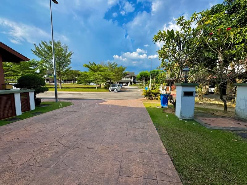Semi-Detached House for Sale in Bukit Jelutong (Shah Alam) - Azman Ahmad - PropertyGuru.com.my