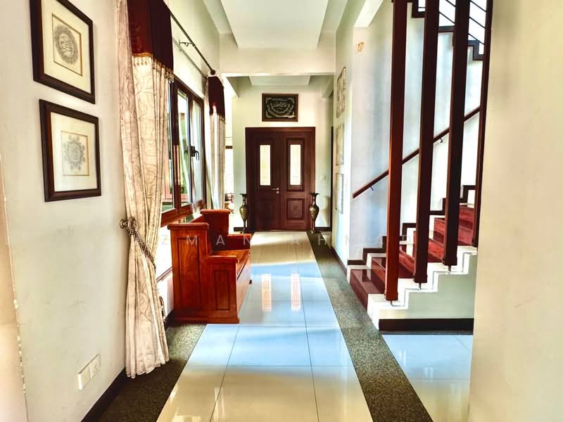 Semi-Detached House for Sale in Bukit Jelutong (Shah Alam) - Azman Ahmad - PropertyGuru.com.my