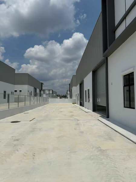 Semi-Detached House for Rent in Johor Bahru (Johor) - Vinna Loh - Exterior - PropertyGuru.com.my